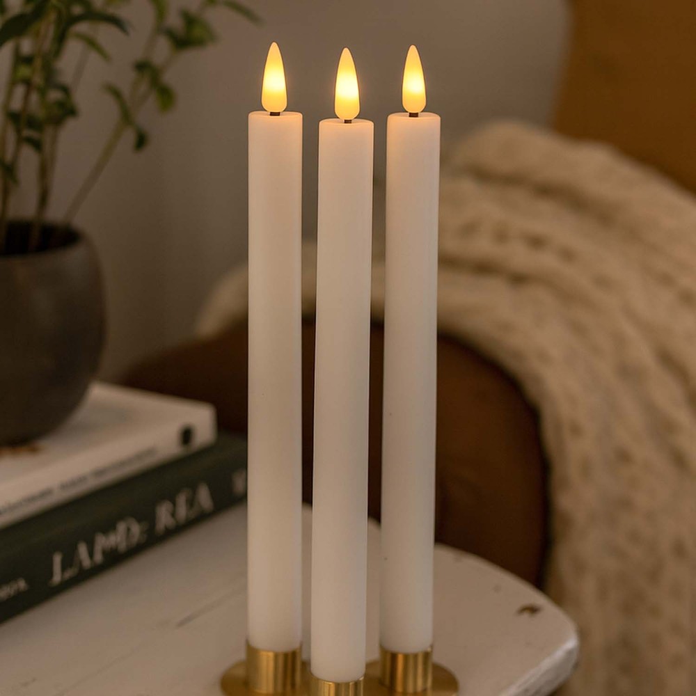 -pak Hvide Led Stearinlys  Flammeeffekt  ø2 2cm  Højde: 24 5cm  Stagelys  Inkl  Fjernb  Timer  Batteri