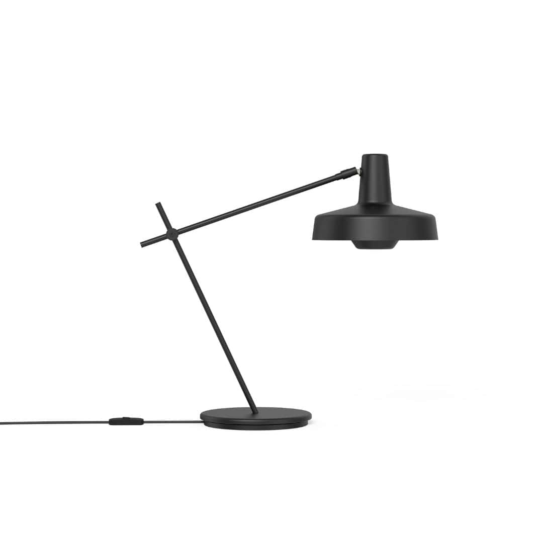 Arigato Bordlampe Small Sort Grupa Products