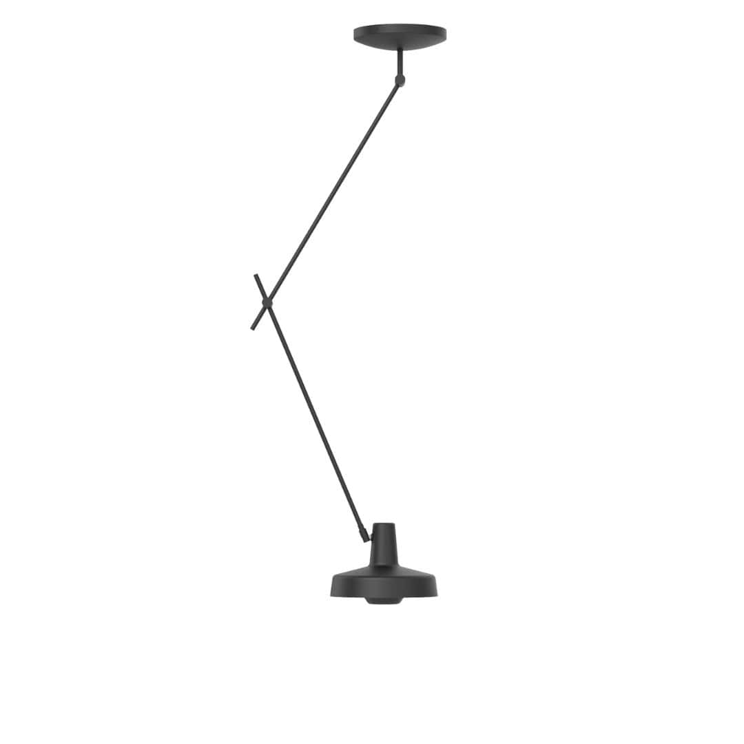 Arigato Loftlampe Lang Sort Grupa Products
