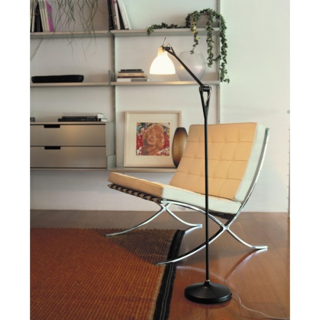Luxy F1 Gulvlampe Mat Sort Blank Hvid Skærm Rotaliana